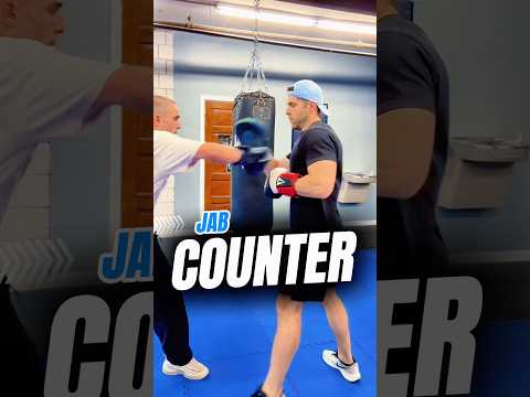 Want to shut down the jab? Beat it low, then punish high. The jab sets everything up