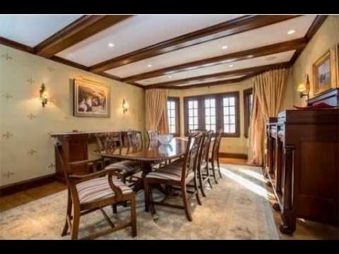 165 Cliff Rd, Wellesley, MA - Listed by Donahue Maley Team