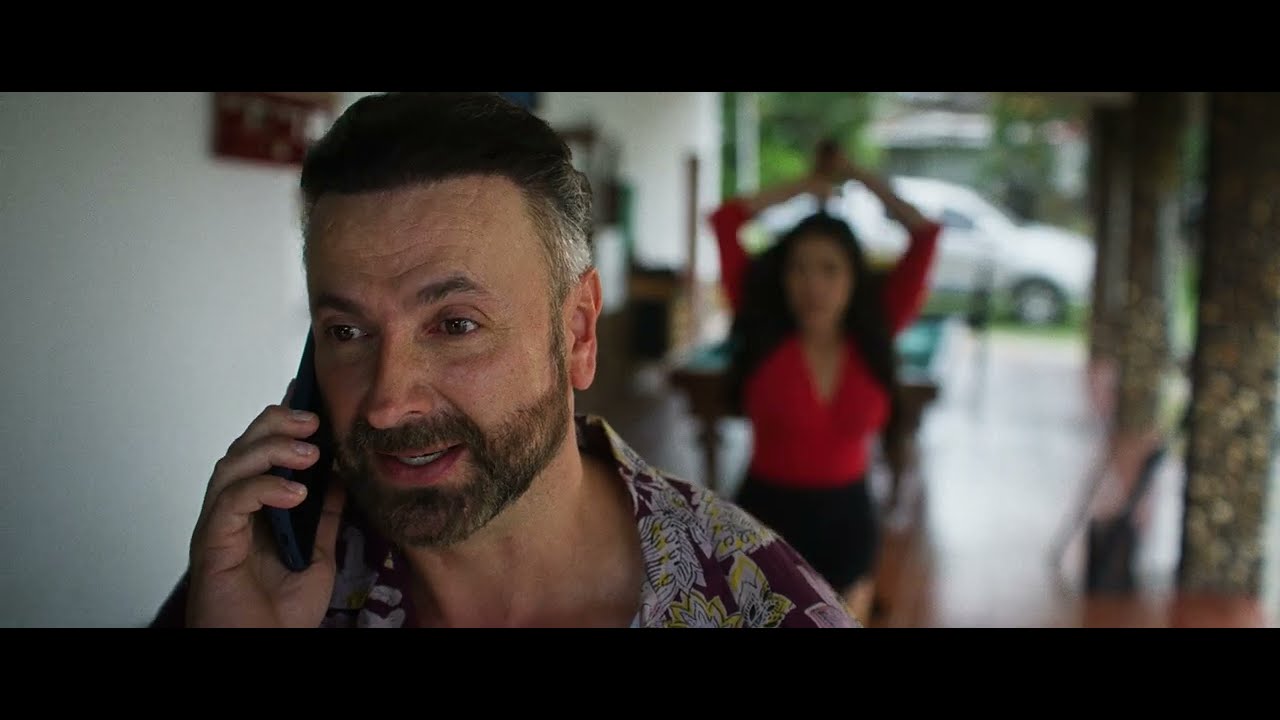 TRAILER OFICIAL