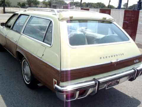 GROOVY 1973 Olds Vista Cruiser video!