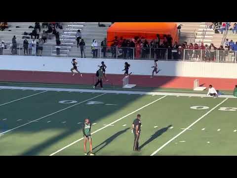 Freshman Jailah Robinson | 400m PR 56.62 | NFHS | Naaman Forest Relays | Varsity girls 400m | MTC