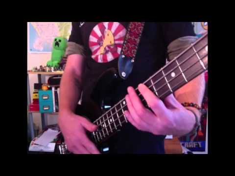 Percussive Chording :  A Bass Lesson Everyday # 146
