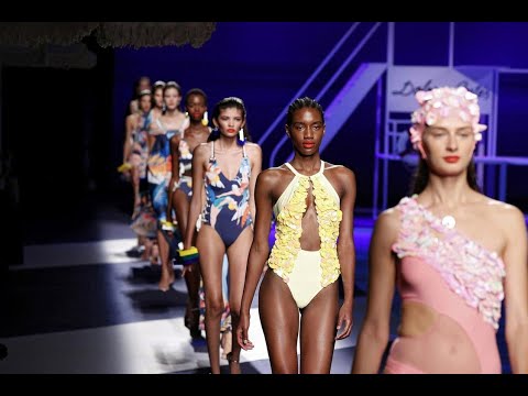 Dolores Cortes desfile MBFWMadrid 2020