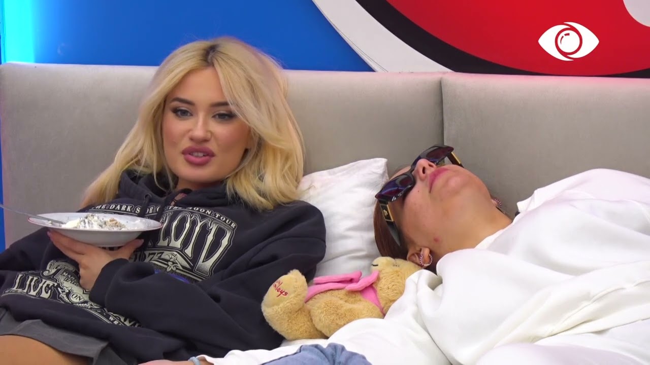 Deamishel dhe Tea për Kristi-Keisi: A mundet Kristi të flirtojë?