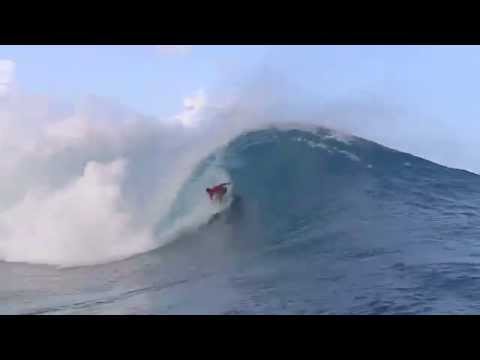 Michel Bourez barrel Round 1 Billabong Pro Teahupoo (1)