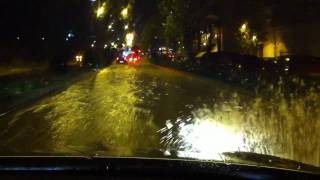 preview picture of video 'Gran riada en las calles de Alcalá de Guadaira.'