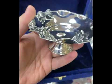 Небольшая серебряная конфетница Бантик, КФ218м