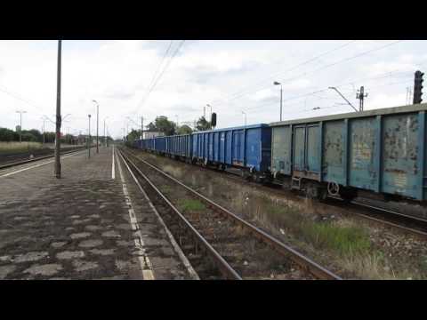 STACJA HERBY STARE : ET22-1103 z weglarkami [ 28.08.2013 ]