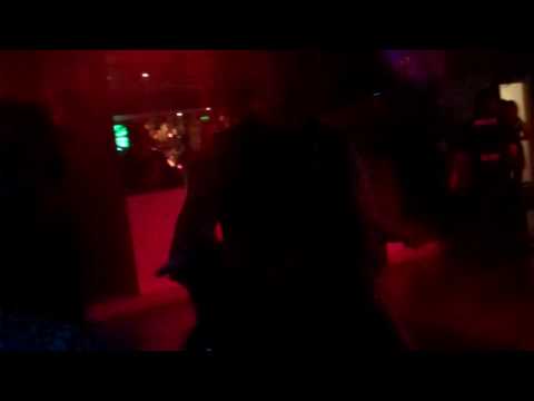 Matt Glowball dancing to HardStlye @ Bion