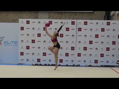 Amanda Sniedze ball Olimpiskās cerības 2022