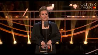 Lea Salonga presenting the Best actress awards at the Olivier 2023