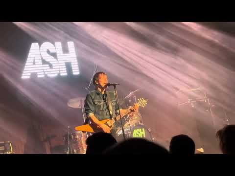 Ash “Lost In You” Live @ New Century, Manchester 19/11/25