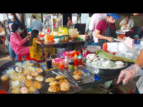 Garlic Chive Cakes - Kuy Chhay Jean - Phnom Penh Street Food @ Orussey Market