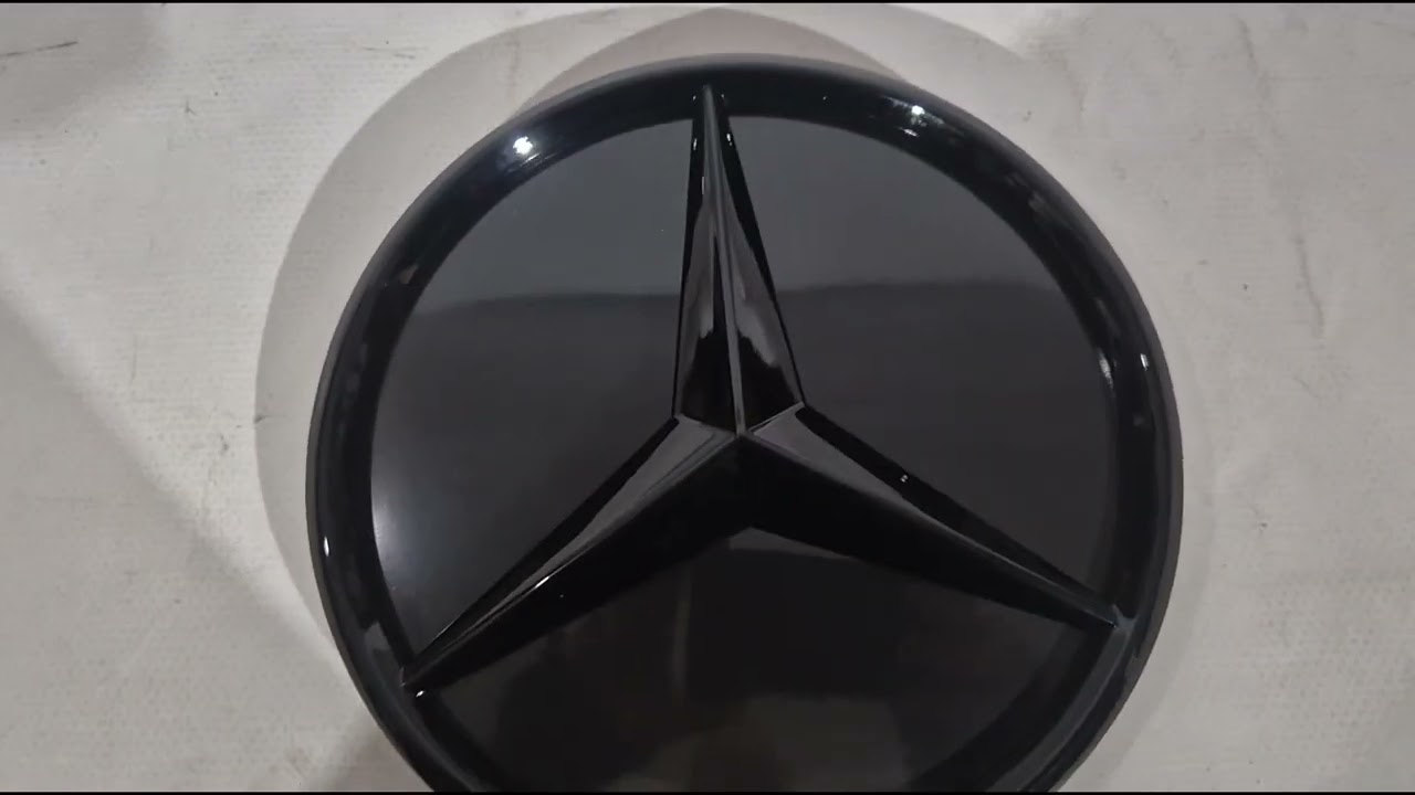 Mercedes Viano 2004–2014 Sprednja emblema s 3D zvezdo, črn okvir A2058806406 (2008-2015) Video 1