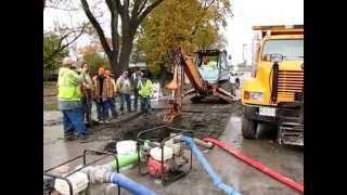 preview picture of video 'Water Main Break Park St  and Westwood Dr  Park Forest'