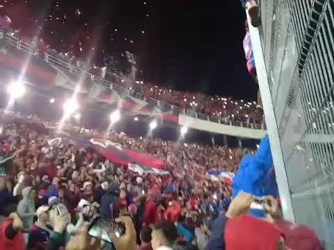 "Cerro Porteño  recibimiento vs Palmeira  La Mejor Hinchada Del país" Barra: La Plaza y Comando • Club: Cerro Porteño