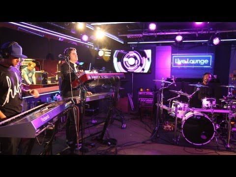 
    Rudimental - Now (version de cancion de Paramore cover) in the live lounge
  