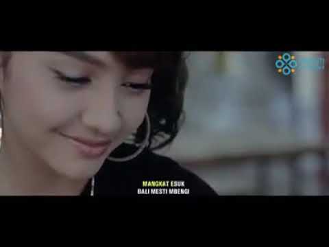 Jihan Audy feat danang danzt - Dongakno aku (official video clip)