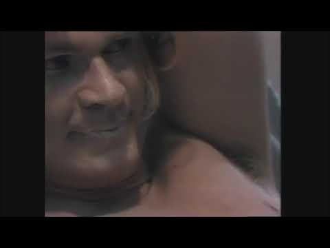 Απόσπασμα από την παράσταση Βάκχες του [[#Ευριπίδη [Euripides]#]] σε σκηνοθεσία του [[#Klaus Michael Grüber [Κλάους Μίχαελ Γκρούμπερ]#]] (1974). 