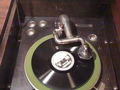 HOTEL COMMODORE ORCH. - THE NIGHTMARE - ROARING 20'S BUSH & LANE DUO-VOX