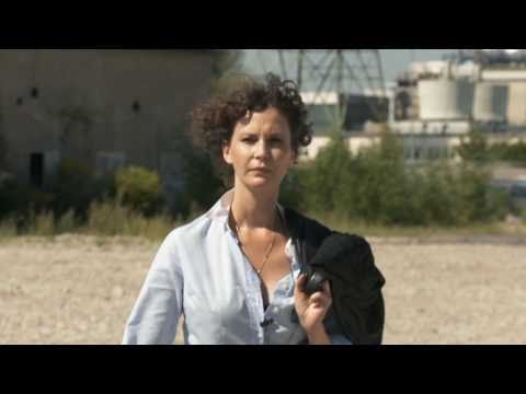 Eine Flexible Frau Trailer