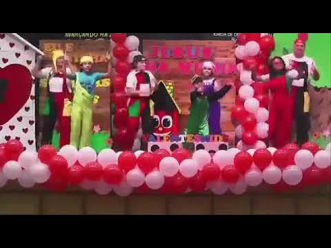 Coreografia rap da família.