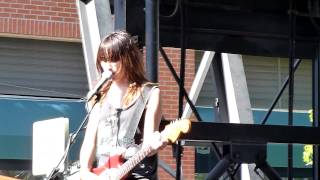 Warpaint - Beetles (Make Music Pasadena, Los Angeles CA 6/19/10)