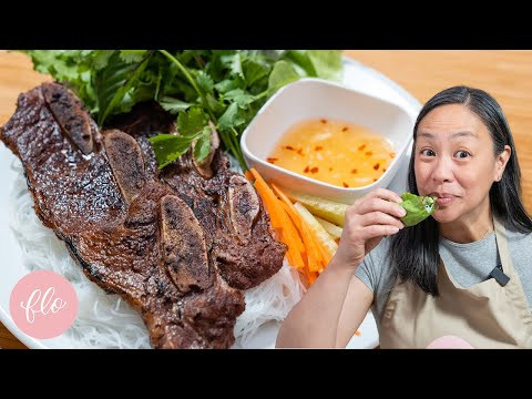 Vietnamese Lemongrass Grilled Beef Wrap - How to Make and Eat