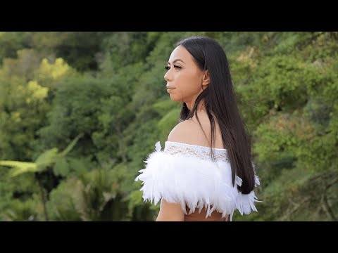 SHANE WALKER - WHAKAPARA GIRL (Official Video)