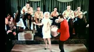 Buddy Greco :::: I Ain&#39;t Got Nobody.....(+ Lyrics)