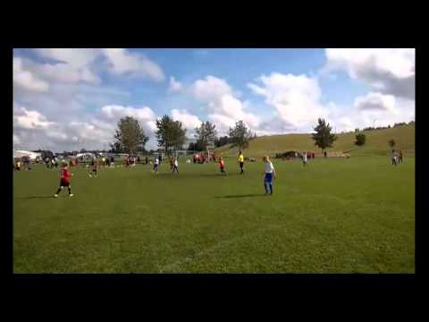 Tervarit Juniorit 04 musta voittaa Terwaturnauksen 2014.