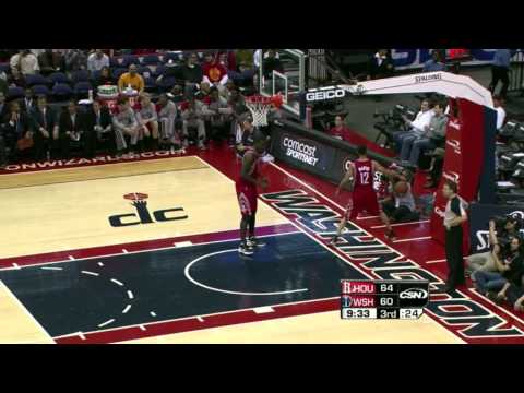 Javale McGee self alleyoop off backboard vs. Rockets (Jan 16, 2012)
