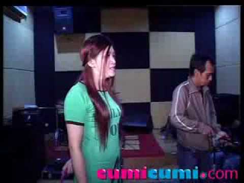 Walau Jarang Tampil, Duo Maia Tidak Bubar - CumiCumi.com