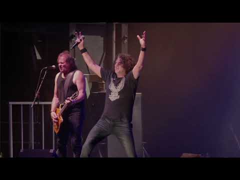 Thunderstruck: America's AC/DC - Dirty Deeds Done Dirt Cheap (Live) - Pro Shot
