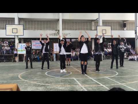 Ambition cover Got7 and Bts - Fly + Fire + 102030 + หนุ่มฟ้อ @Lampang Kanlayanee School 24/06/2016