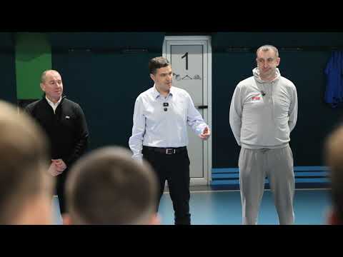 GRADONAČELNIK NIŠA OBIŠAO RK „MLADOST 2012“