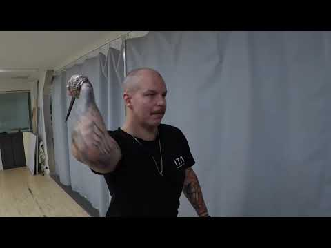 Tapanilan urheilukeskuksen veitsenheittolauantai / Knife throwing from tapanila urheilukeskus