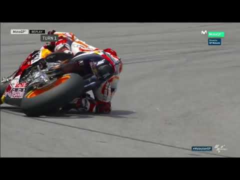 Marc Márquez es capaz de levantar una moto con su rodilla?