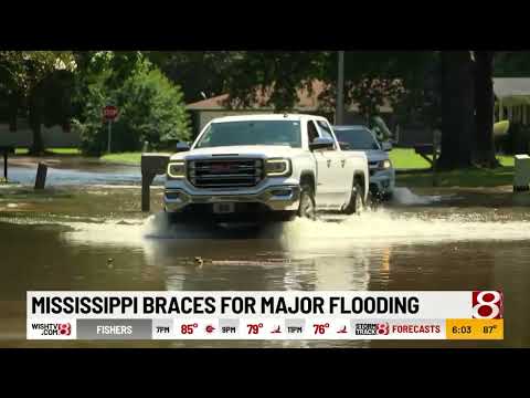 Mississippi braces for major flooding