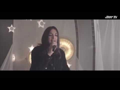 Delaporte interpretan "Superman" en la Escuela Madrileña de Decoración