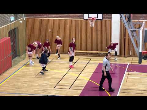 Uppvärmning av Lidingö Basket f06