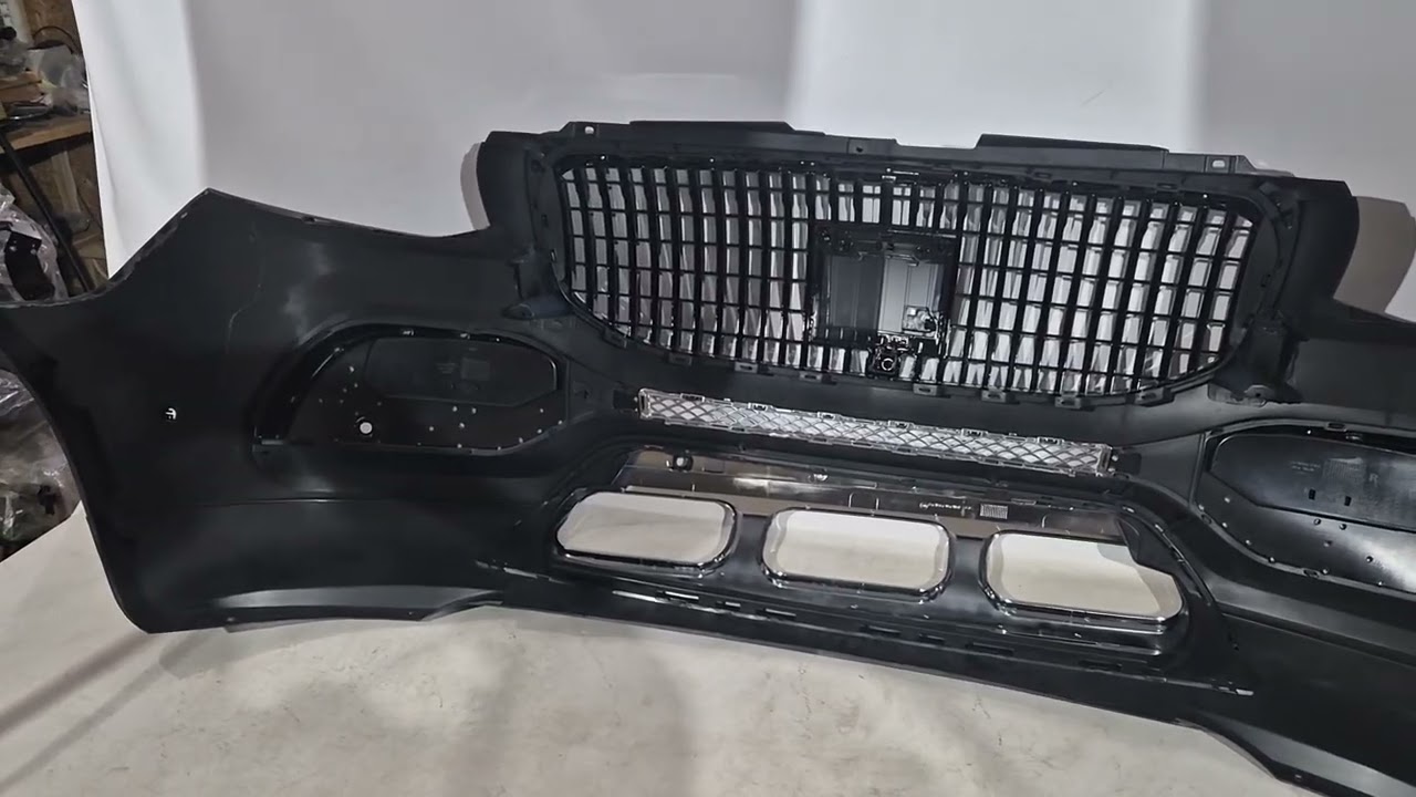 Передний бампер с решеткой (Maybach) Video 1