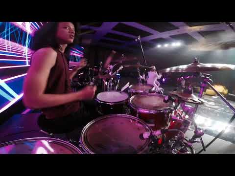 Ray Prasetya with Agnezmo - Coke Bottle