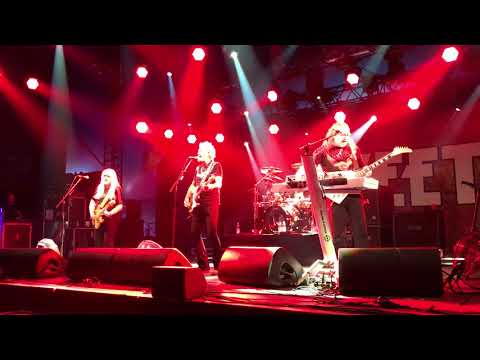 SWEET Fox on the Run 12.07.2018 Tollwood München