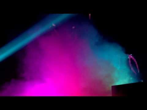 Calvin Harris - I Need Your Love (Puerto Rico 2013)