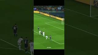 Download lagu Messi missed penalty against Real Madrid mp3