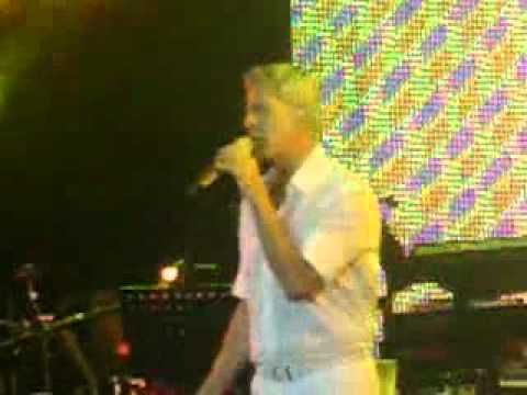 Claudio Baglioni e la pfm PORTA PORTESE   O'Scià 2011 Lampedusa