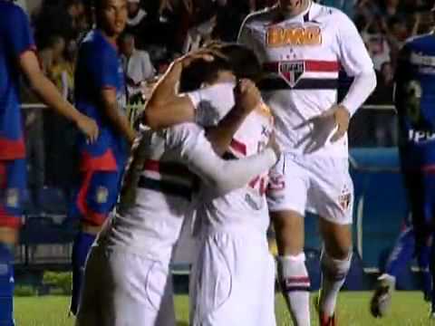 Melhores momentos de São Caetano 0 x 2 São Paulo pelo Paulista 2011