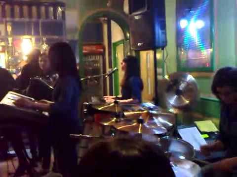 Ocajne domacice bend-Kola Zorana Paunovica