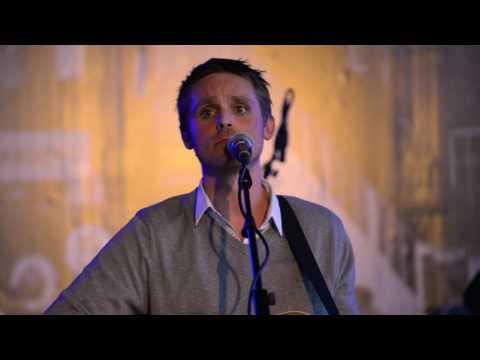 Kristian Bach - Indre fred i verden (Live på Kammerateriet, Svendborg 2016)